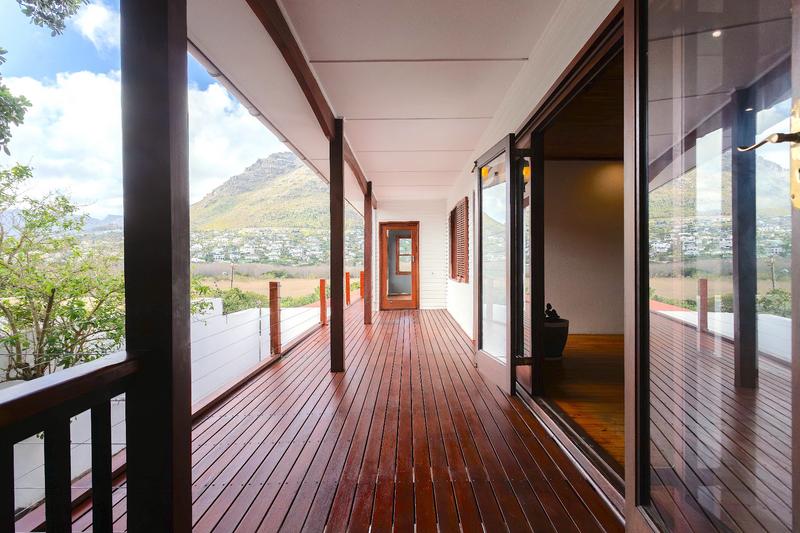 5 Bedroom Property for Sale in Beach Estate Western Cape